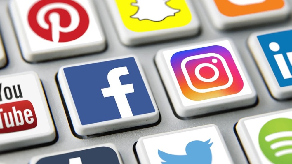 Bansuri swaraj v. Saurabh bharadwaj & ors. – saket court grants ex-parte interim injunction, orders takedown of defamatory social media content